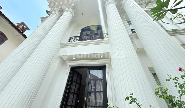 Premium 2-Story Furnished Residence with Pool and Mountain View 5