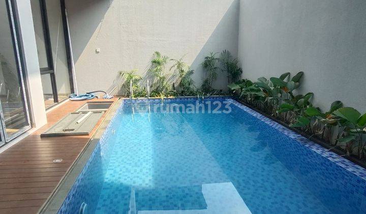 Rumah Modern 2 Lantai Dengan Lift, Private Pool Dan Kolam Renang Sudah Shm, Hanya 5 Menit Dari Exit Toldi Sentul City, Bogor 63