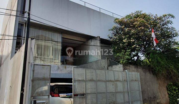 Rumah Hoek 4 Lantai Luas 441m2 Type 4+2kt di Sunter Jaya Jakarta Utara 1