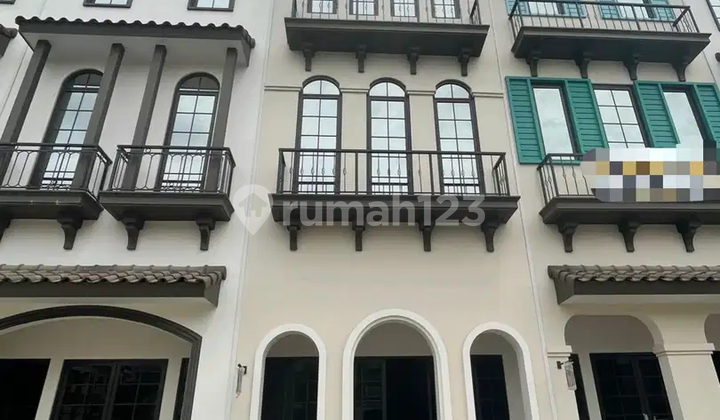 Euro Asia Ruko PIK 2 Boulevard 2 Front 3 Floors 4.5x20 Strategic Location