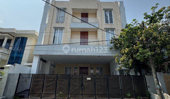 Rumah Kost Ancol 3Lt 260m2 13x20 30KT Full Furnished Strategis 1