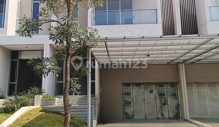 Rumah Mewah 8x25 3+1KT Siap Huni di Cluster Manhattan PIK 2 Rumah Mewah 8x25 3+1KT Siap Huni di Cluster Manhattan PIK 2