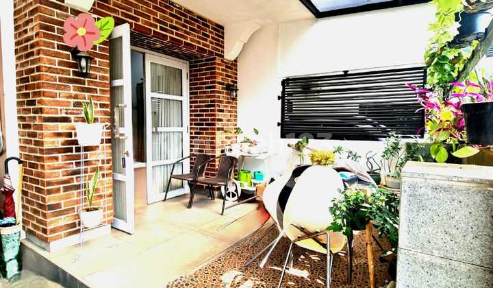 Ready-to-Occupy House in a Strategic Location at Sector 5 Bintaro Jaya 2