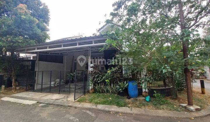 Rumah Murah Siap Huni  Posisi Hoek di Sektor 9 Bintaro Jaya 2