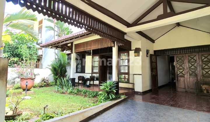 Strategically Located House Suitable for Business on the Side of the Main Road in Sector 3 Bintaro Jaya 1