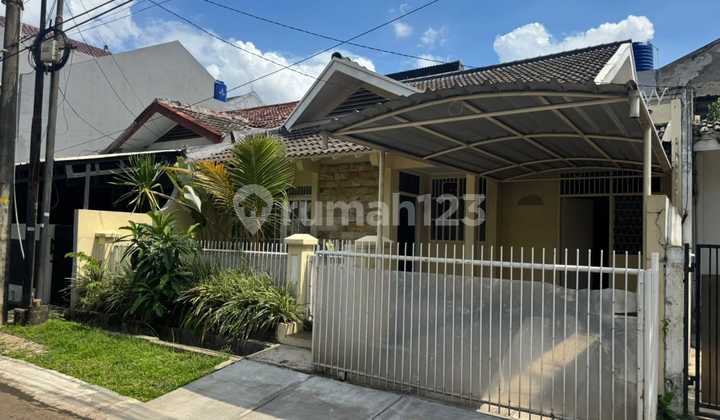 Rumah Terawat 2 Lantai Di Sektor 2 Bintaro Jaya