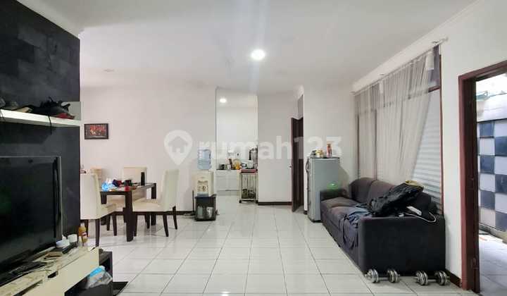 Rumah Hoek Lokasi Strategis Di Sektor 5 Bintaro Jaya 2