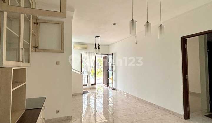 2-Story Ready-to-Occupy House in a Cluster at Sector 9 Bintaro Jaya 2