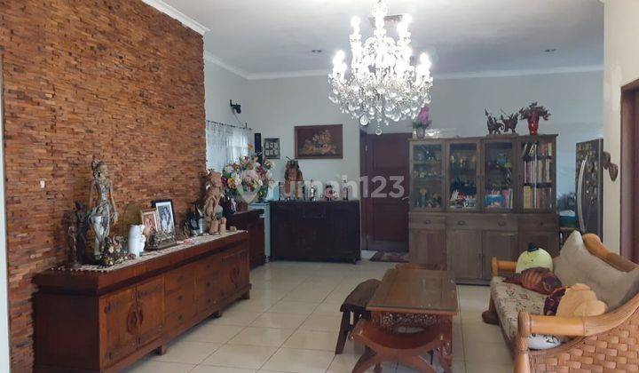 Bintaro sektor 7 rumah dengan halaman luas di Bintaro Rumah Bagus SHM 7