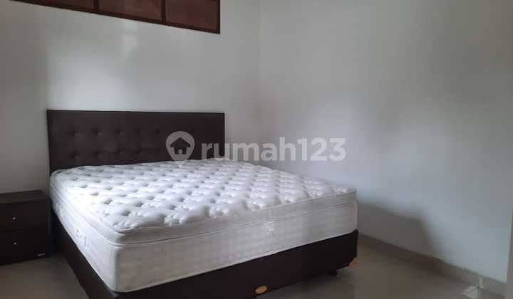 Sewa Rumah 4 Kamar di Munggu 2