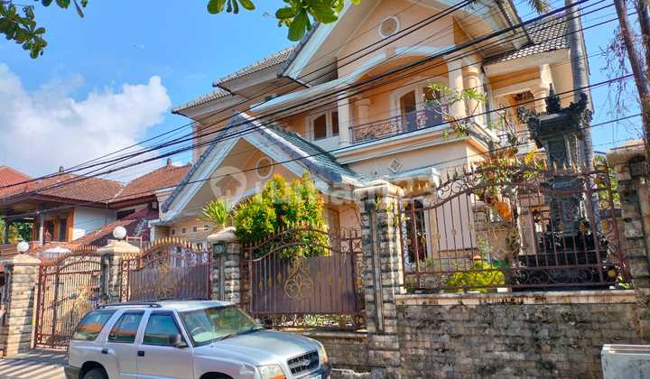 Dijual Rumah 5 Kamar di Renon