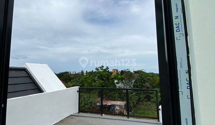 Rumah 2 Lantai Siap Huni Ada Rooftopnya Dp 5 Juta Free Canopy, Pagar Dan Biaya Surat Surat  4