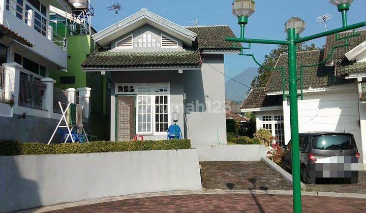 Jual Villa 1,5 Lantai di Cipanas, Bogor, Jawa Barat 1