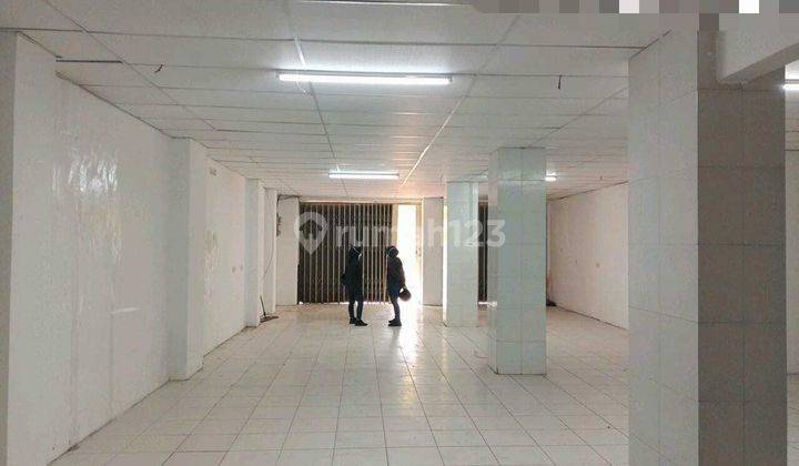 Sewa Ruang Usaha Luas Daerah Ramai Kebayoran Baru,jakarta Selatan 5