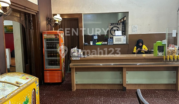 Commercial Property/Business Space on Pajajaran Street, Bandung Commercial Property/Business Space on Pajajaran Street, Bandung