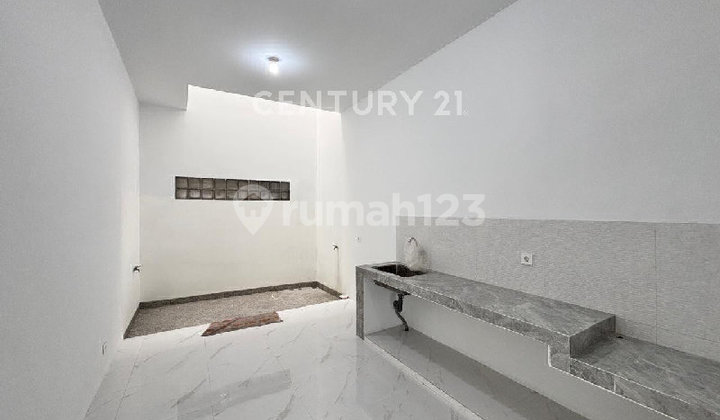 New Minimalist 2-Story House in Kopo Permai Complex, Bandung 2