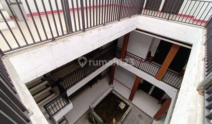Hotel jln. Cihampelas  10