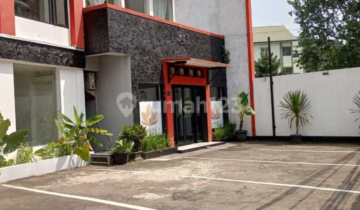 Rumah Besar Dan Bagus Di Sayap Sukajadi Kota Bandung Rumah Besar Dan Bagus Di Sayap Sukajadi Kota Bandung