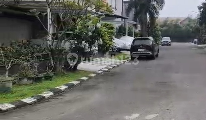 Sweet Home In Mekar Wangi, Wide Road Access