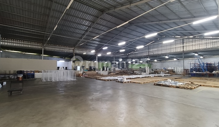 Gudang Area Gud Bersama, Lok Moh Toha. Akses Container Gudang Area Gud Bersama, Lok Moh Toha. Akses Container