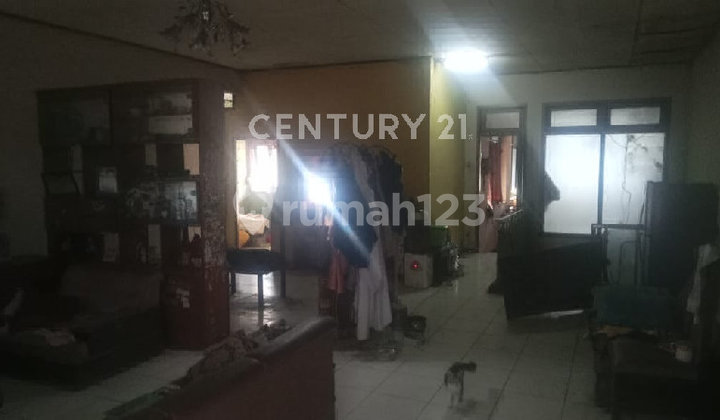 Two-Story Shop House, Strategic Location in Margacinta, Bandung City 2