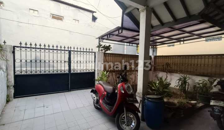 House in Kopo Cetarip Alley, Bandung City