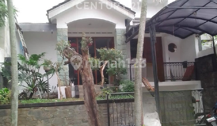 Rumah Full Furnish di Setraduta Lokasi Strategis 1