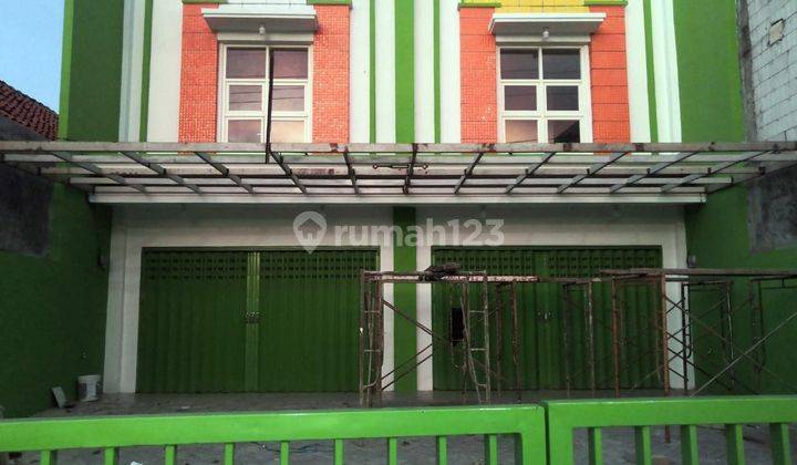 Ruko di Jalan Raya Made, Surabaya 85 m Bagus SHM 1