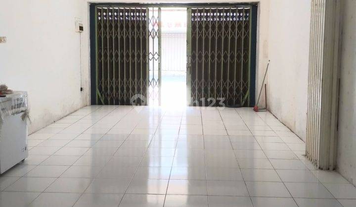 Ruko di Hr Muhammad, Surabaya 300 M Bagus SHM 1