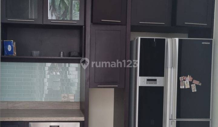 Rumah 2 Lantai Bagus Furnished SHM di Wisata Bukit Mas, Surabaya 2