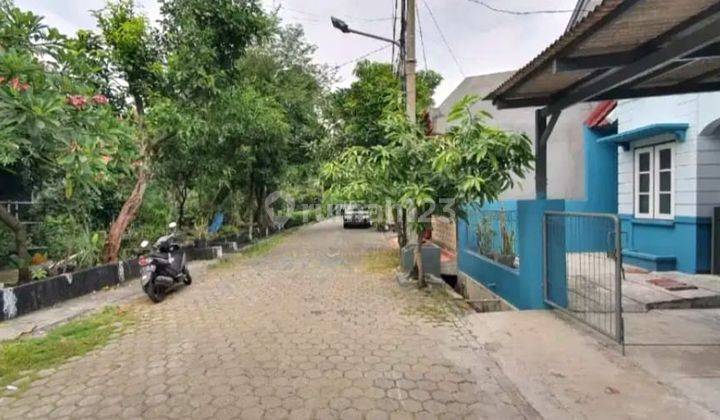 Rumah Sudah Renovasi SHM di Taman Pondok Indah, Wiyung, Surabaya 2