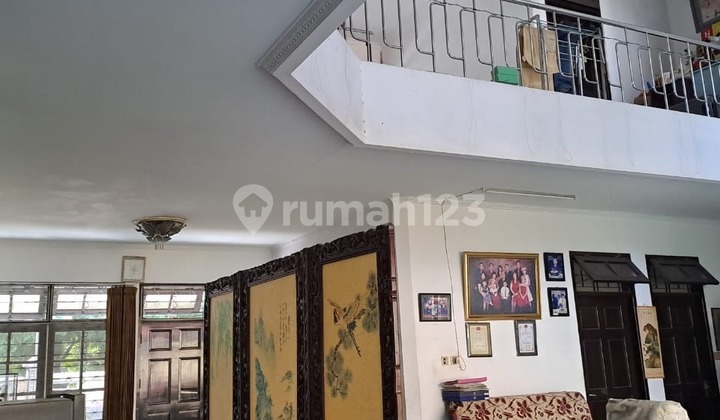 Rumah Bagus Unfurnished SHM Darmo permai, Surabaya Rumah Bagus Unfurnished SHM Darmo permai, Surabaya