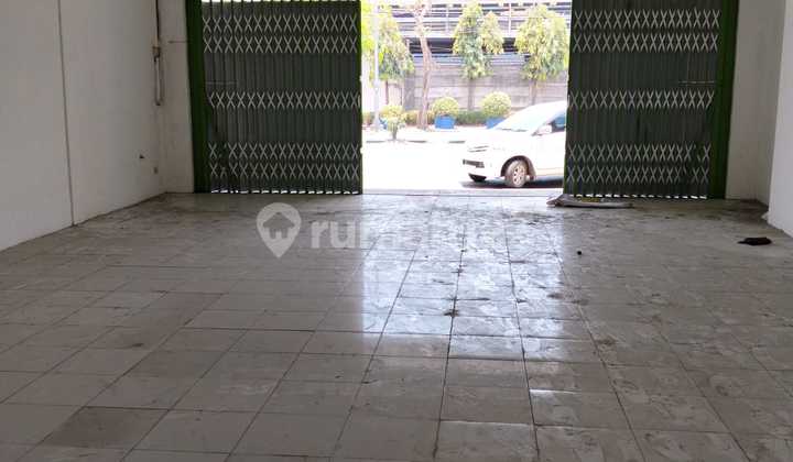 Disewakan ruko siap pakai nol jalan raya mastrip strategis untuk berbagai usaha Disewakan ruko siap pakai nol jalan raya mastrip strategis untuk berbagai usaha