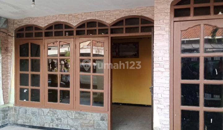 Rumah 2 Lantai Bagus SHM di Jemursari, Surabaya 1