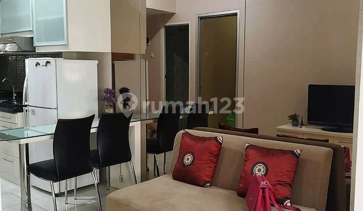 For Rent: Tanglin Apartment, Move-in Ready, Good Minimalist, Just Bring Your Suitcase.