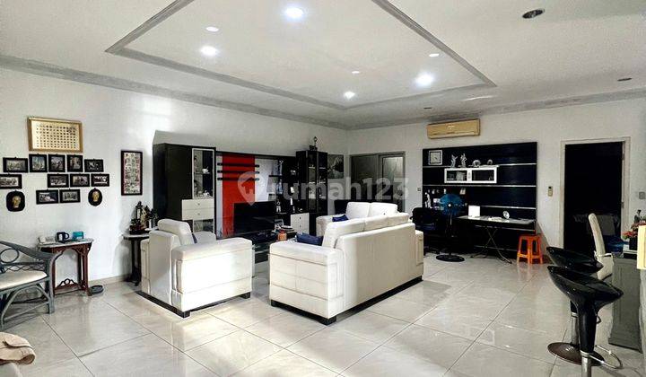 Dijual Rumah Florence Kuda Laut Hoek 290M2 Termurah!!!! 2