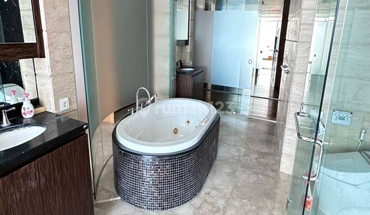 Dijual Apartemen Kempinski Private Residence 225m2 TERMURAH!!! 2