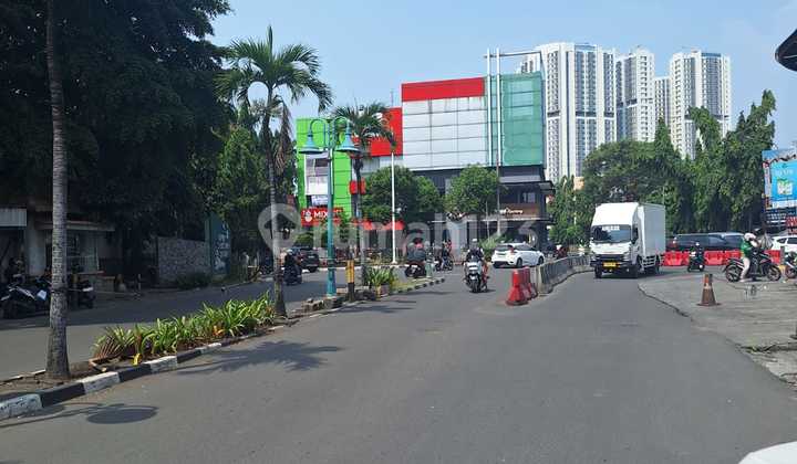 Shop House, in Semanan, 2 Floors Facing the Road 2