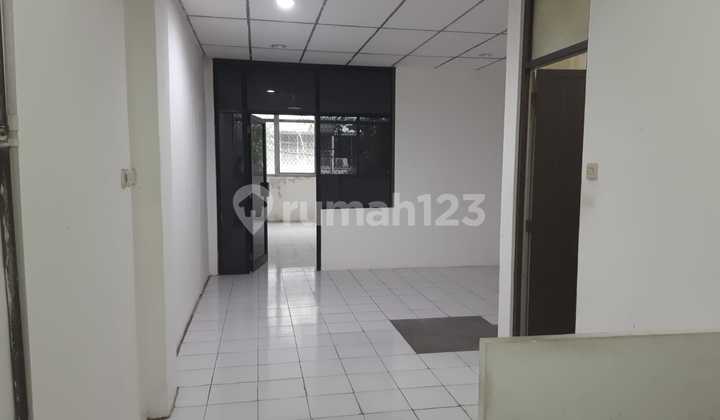 Ruko di Jalan melawan Mangga Dua Jakarta Pusat  HGB di Sewakan Murah 6