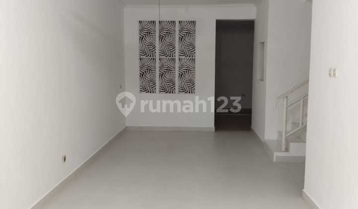 Rumah, di Taman Palem, Baru Renov Rumah, di Taman Palem, Baru Renov