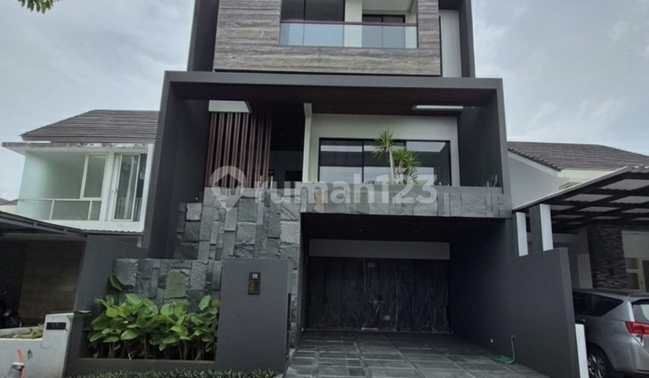 New, Fresh 3-Story Prime Location on West Radial Road ~ Just a Step to Pakuwon Mall Gwalk Modern Market ! For Sale Citraland Main House West Surabaya