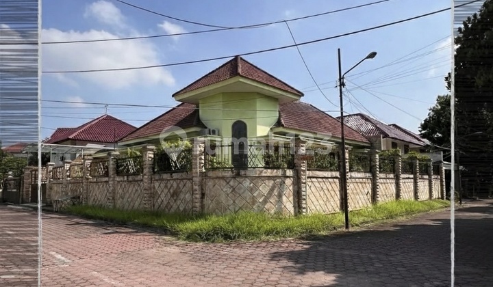 Rumah Elite Darmo Lebar 25 Harganya Ekonomis ! Jual Rumah Darmo Villa Surabaya Barat Rumah Elite Darmo Lebar 25 Harganya Ekonomis ! Jual Rumah Darmo Villa Surabaya Barat