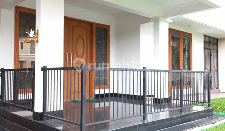 Rumah Sewa Mewah Full Furnished Dekat Pakuwon Mall Surabaya Barat ! Sewa Rumah Pakuwon Indah Vila Regency