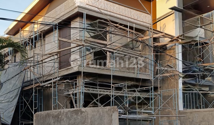 Rare Grezz House in Manyar, Price Below 2 Billion! Selling Grezz House in Manyar Jaya, East Surabaya 1