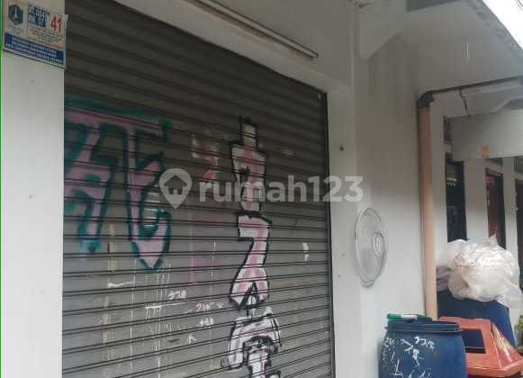 Dijual Kos-kosan Jl. H. Nawi Raya, Dekat ITC Fatmawati, Pondok Indah Mal & MRT