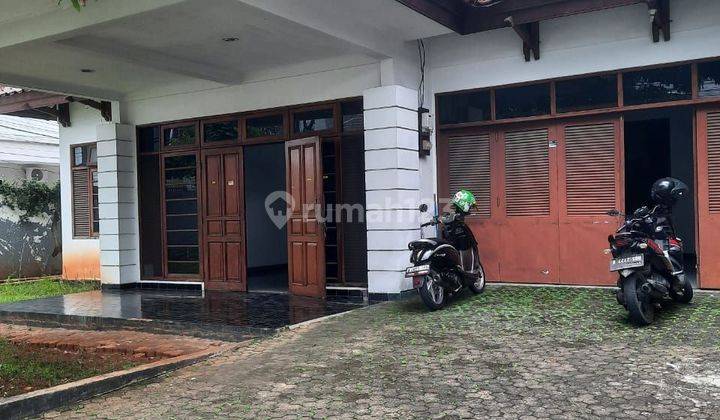 Rumah Sewa bisa untuk kantor Siap Huni Dekat MRT 1