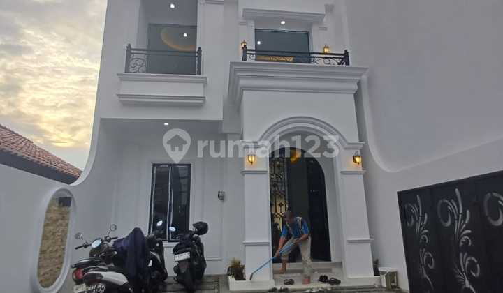 Rumah Cantik Brand New Bebas Banjir Siap Huni Jagakarsa