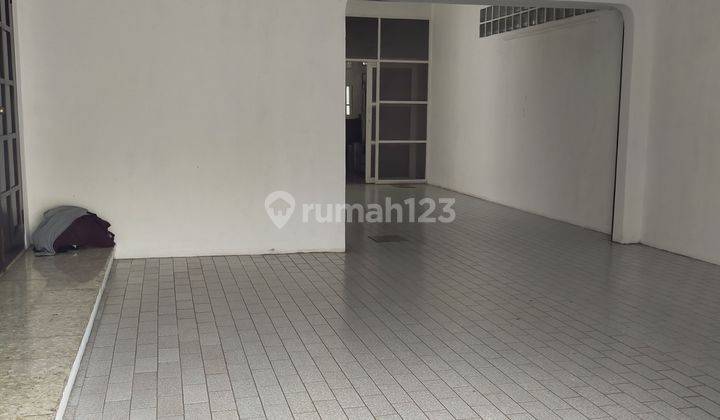 Rumah Terawat Siap Huni Dekat Transjakarta  Duren Tiga 2