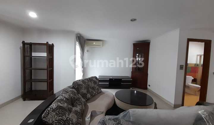 For Sale: 1 unit of a Beautiful 3-Story House in Gandaria Tengah, Kebayoran Lama, South Jakarta