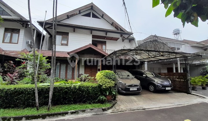 Dijual: 1 Rumah Tingkat Nyaman Dalam Town House di Pejaten, Jakarta Selatan